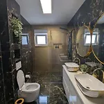 شقة The Luxe Hideaway *