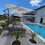 The Luxe Hideaway *