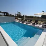The Luxe Hideaway