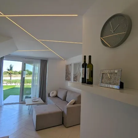 The Luxe Hideaway Apartment