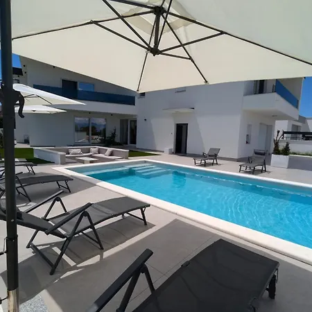 The Luxe Hideaway 扎达尔