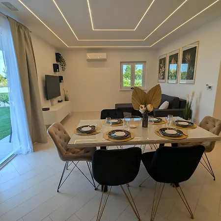 The Luxe Hideaway * 扎达尔