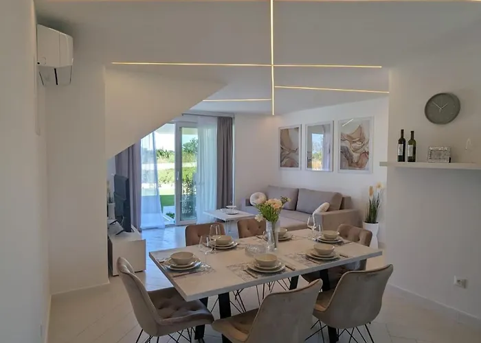 The Luxe Hideaway * זאדאר