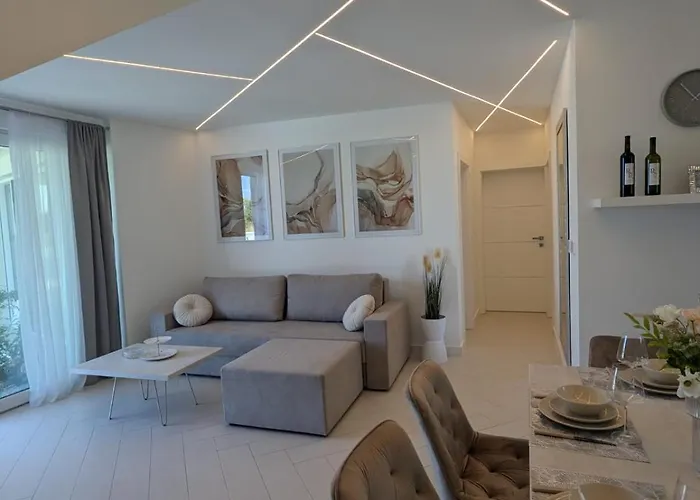 דירה The Luxe Hideaway זאדאר