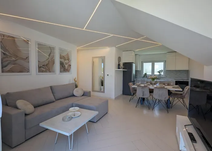 The Luxe Hideaway דירה