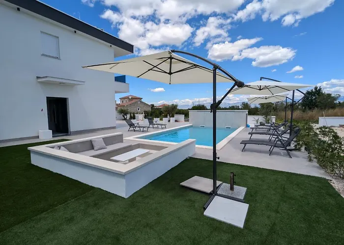 The Luxe Hideaway דירה זאדאר